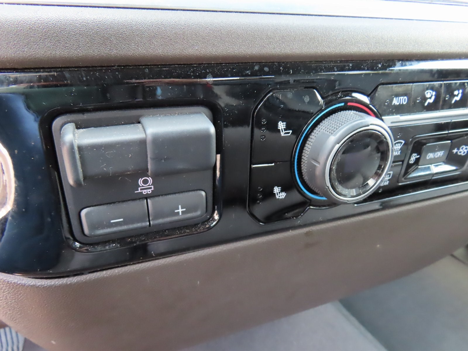 2023 Chevrolet Silverado 1500 LT LT1