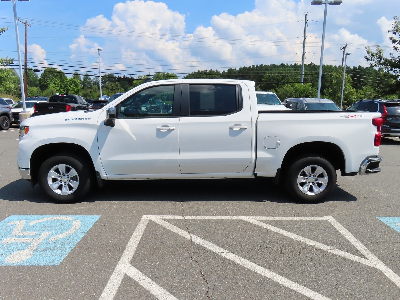 2023 Chevrolet Silverado 1500 LT LT1