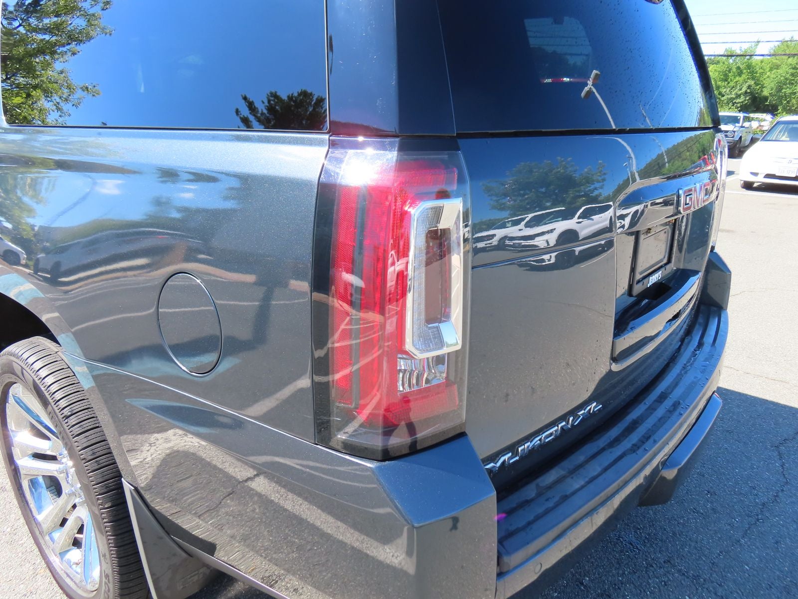 2020 GMC Yukon XL SLT