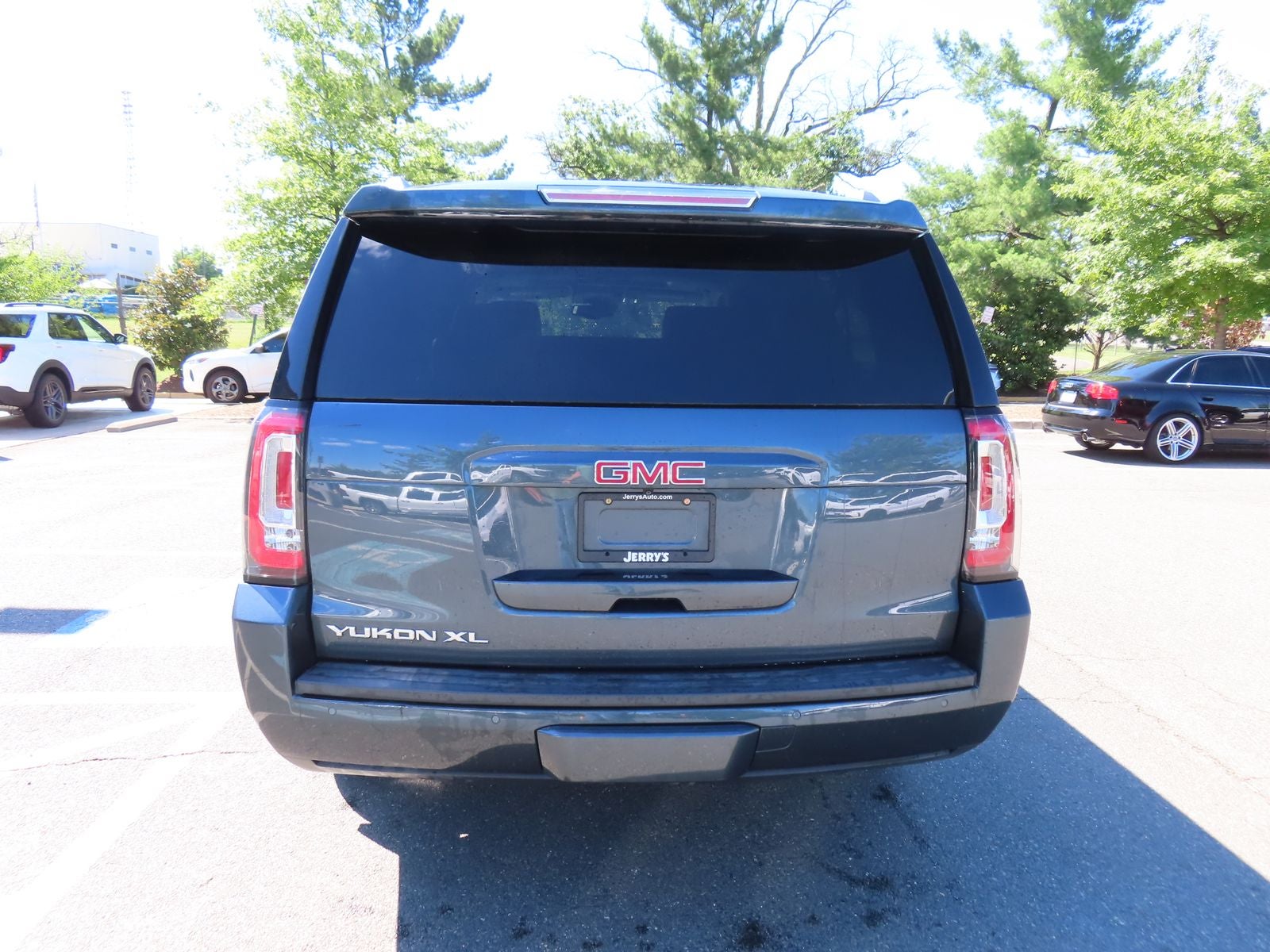 2020 GMC Yukon XL SLT