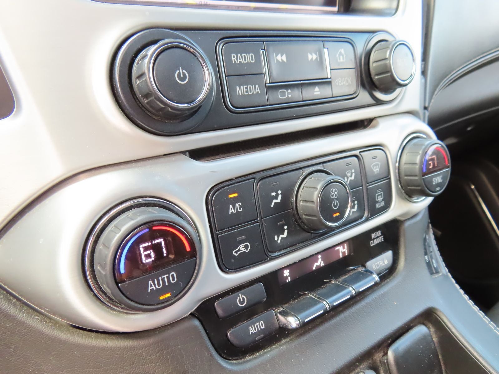 2019 GMC Yukon XL SLT