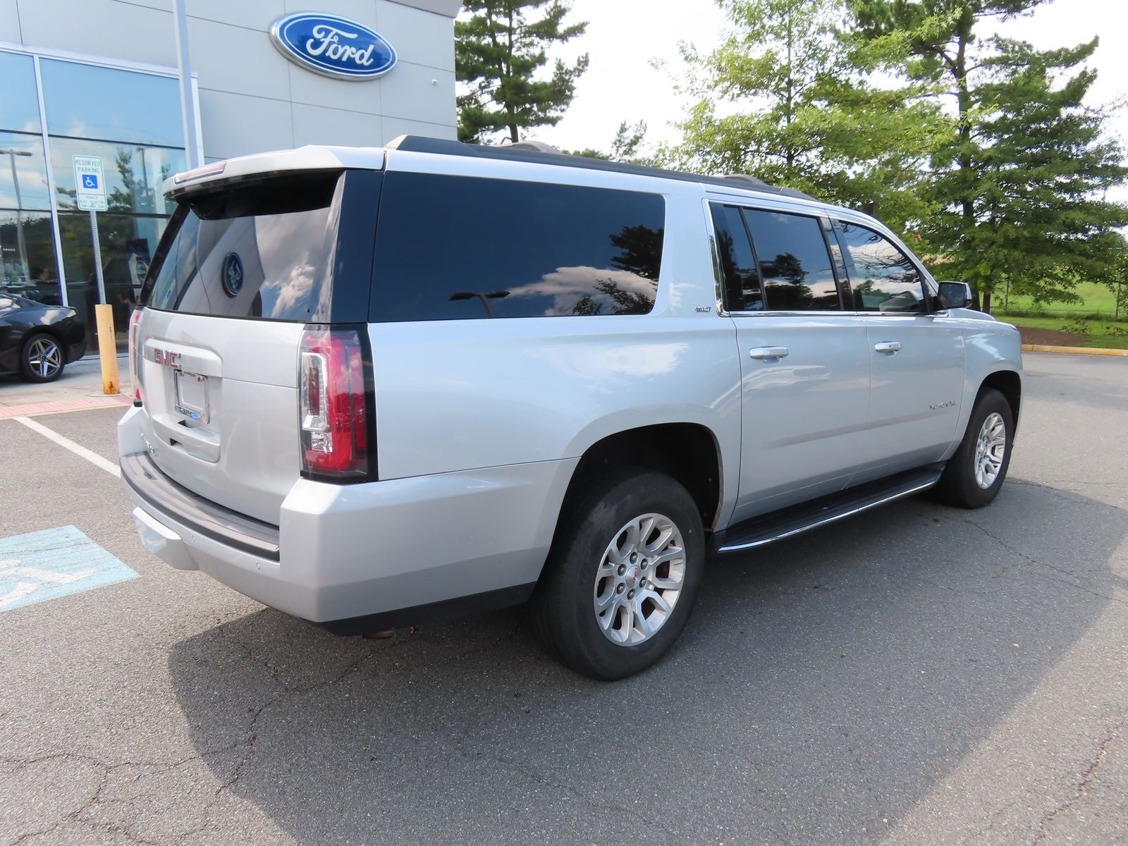 2019 GMC Yukon XL SLT