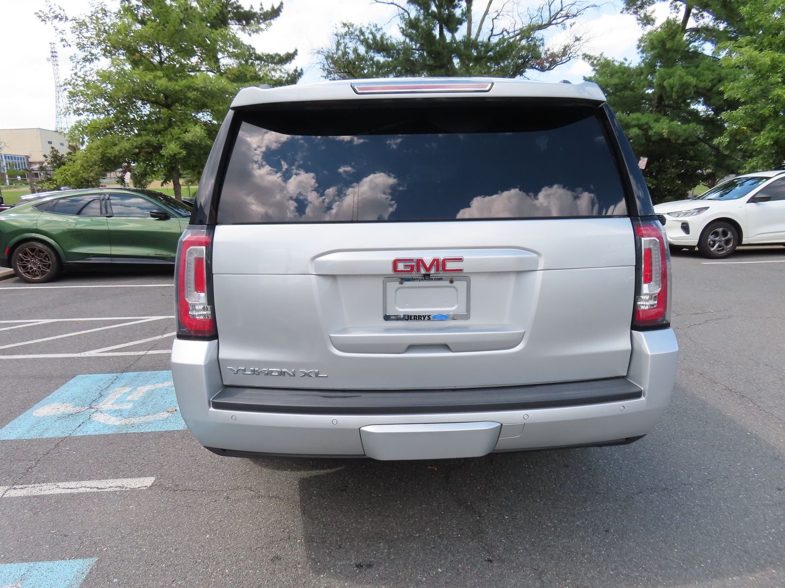 2019 GMC Yukon XL SLT