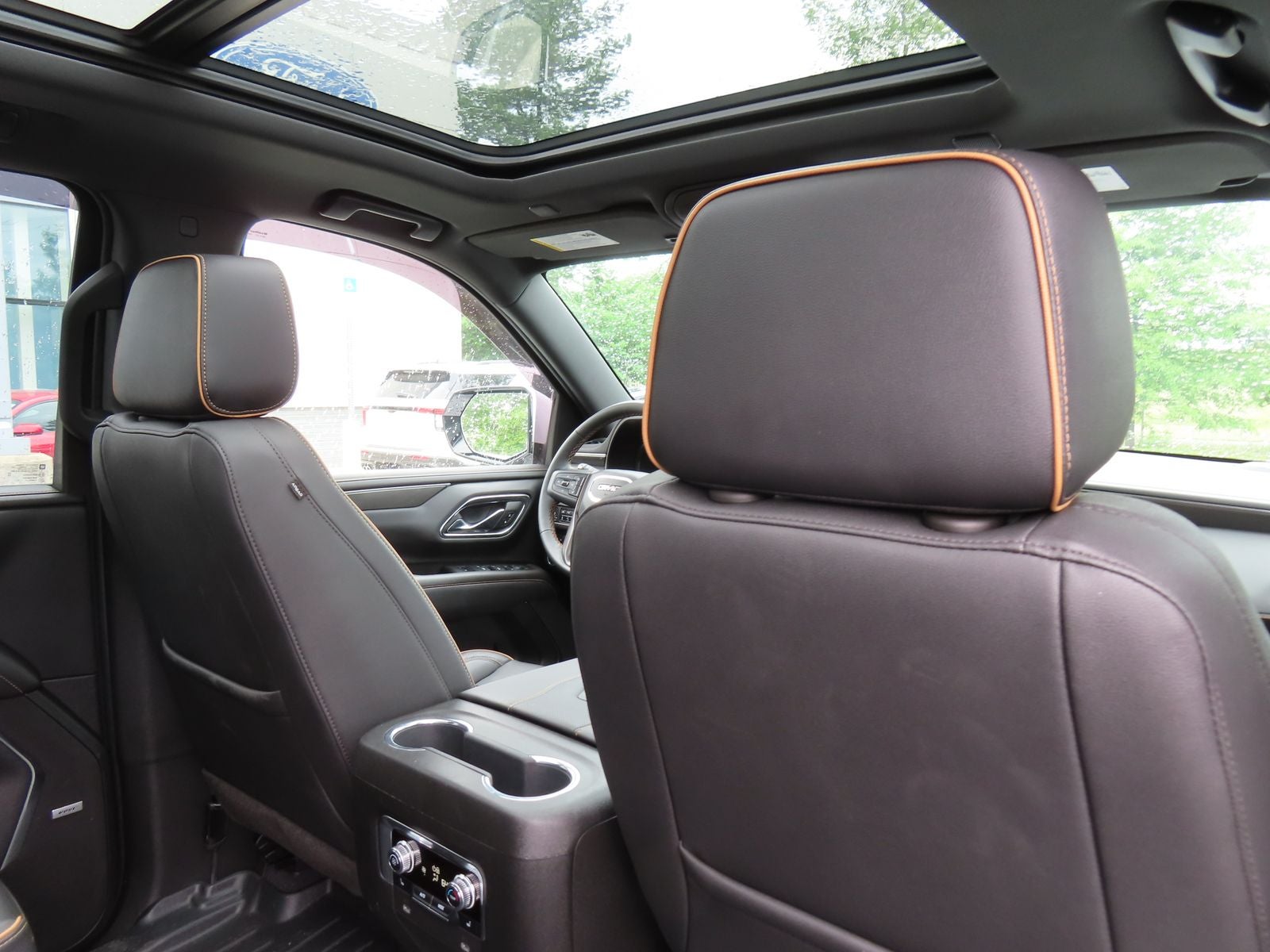 2024 GMC Yukon XL AT4