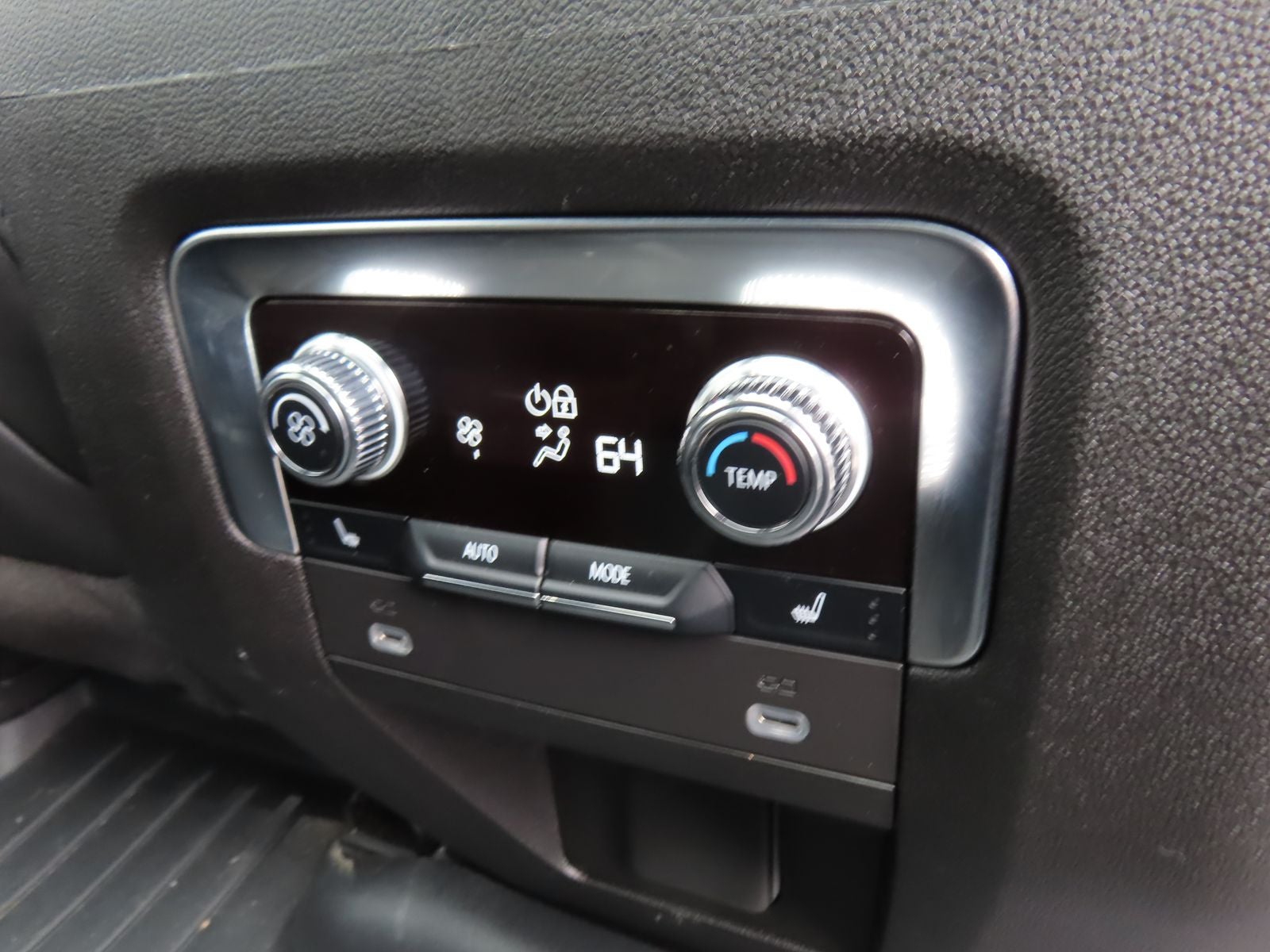 2024 GMC Yukon XL AT4