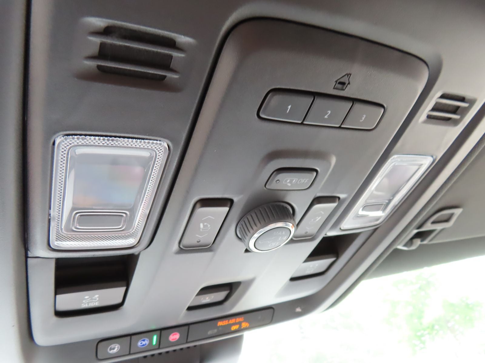 2024 GMC Yukon XL AT4