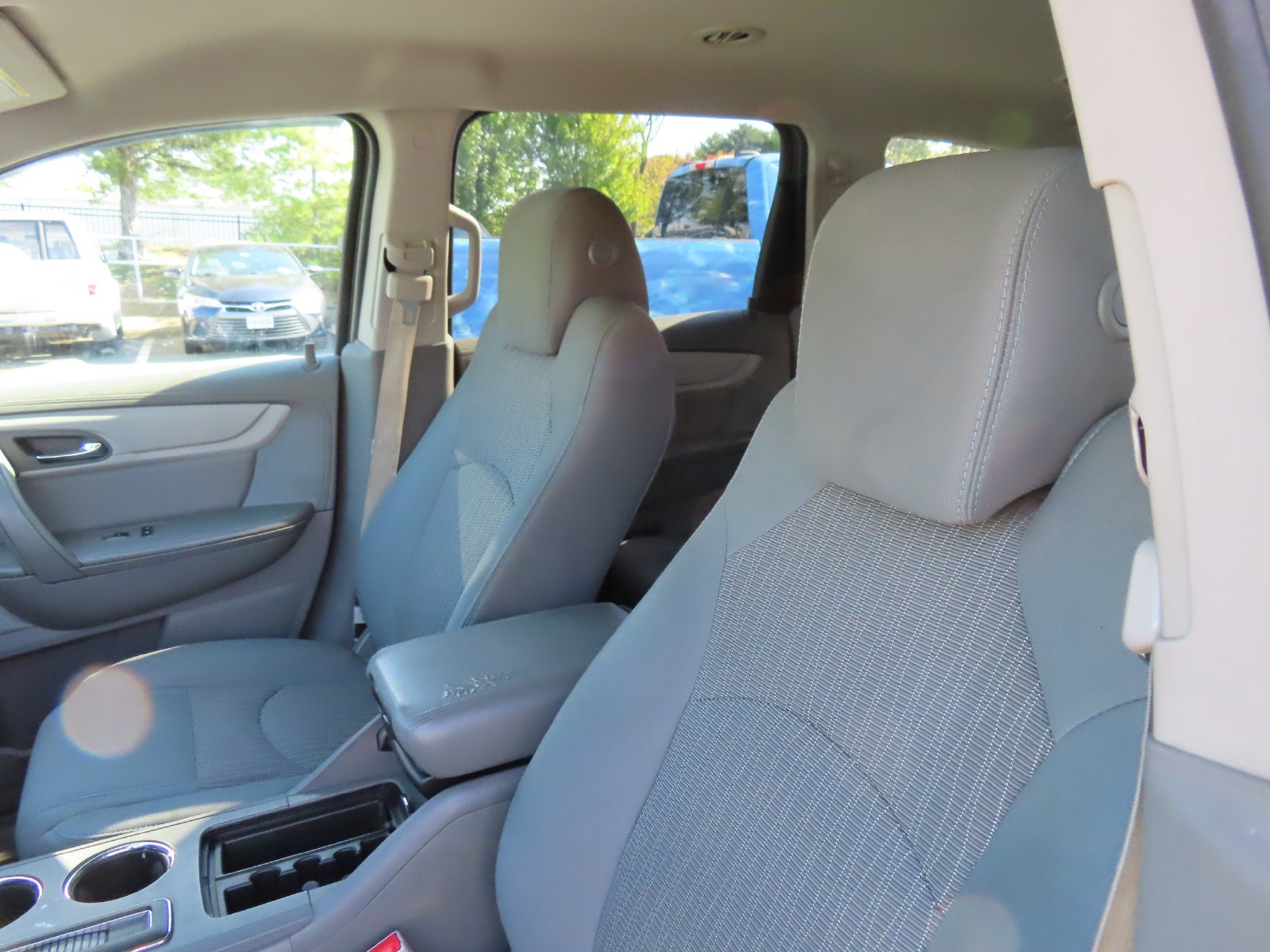 2017 Chevrolet Traverse LS