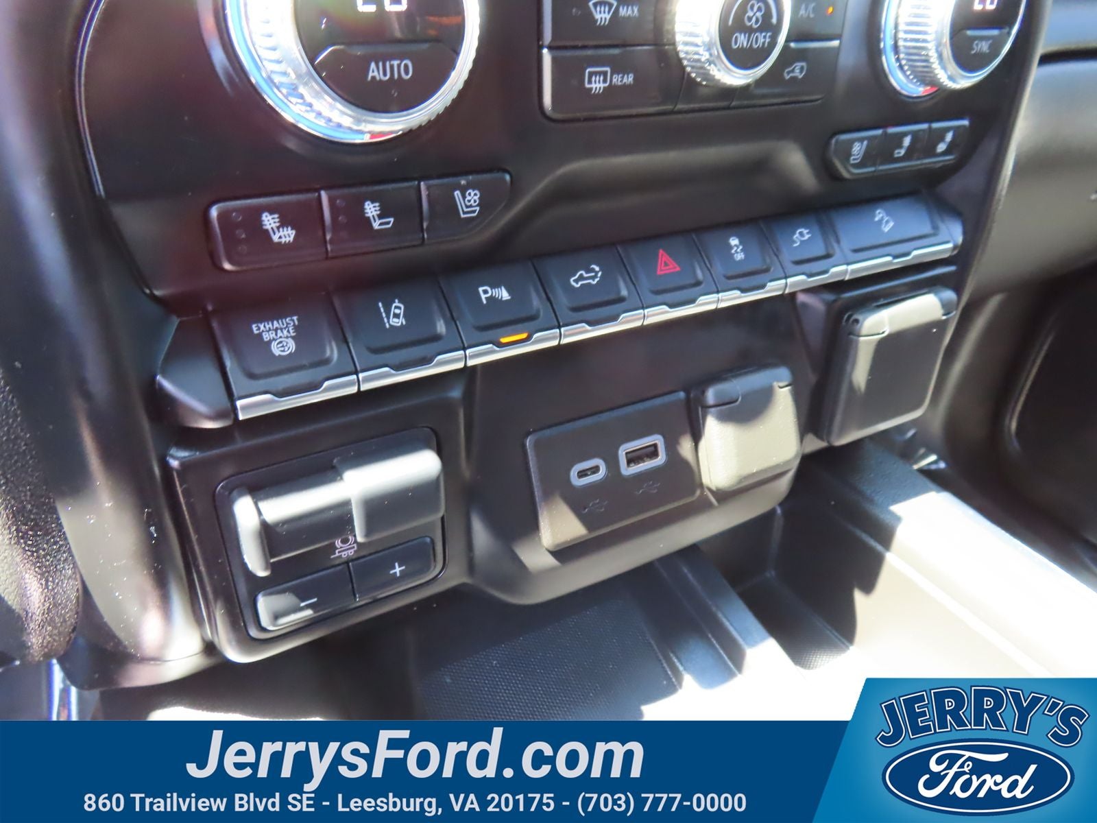 2023 GMC Sierra 2500HD AT4