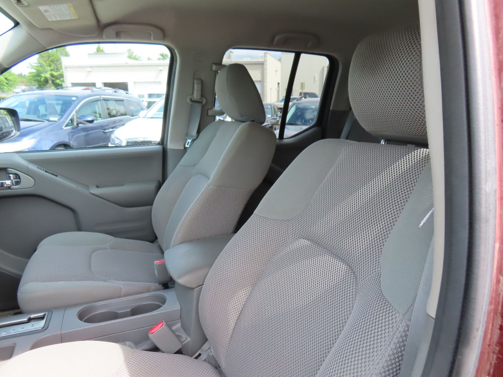 2016 Nissan Frontier SV
