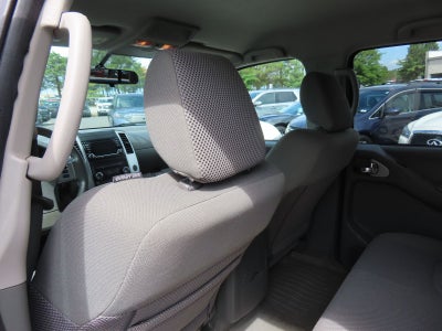 2016 Nissan Frontier SV