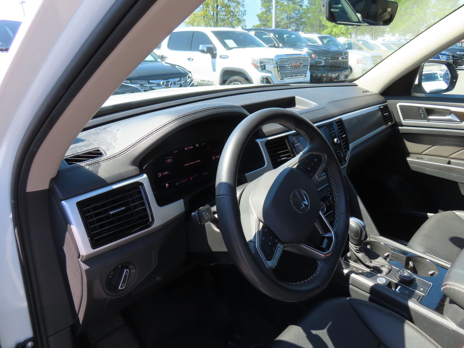 2022 Volkswagen Atlas 3.6L V6 SE w/Technology