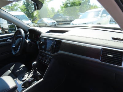 2022 Volkswagen Atlas 3.6L V6 SE w/Technology
