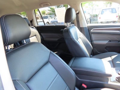 2022 Volkswagen Atlas 3.6L V6 SE w/Technology