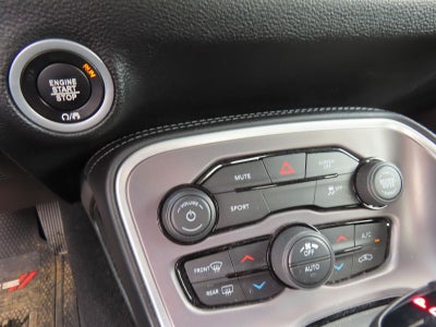 2022 Dodge Challenger SXT
