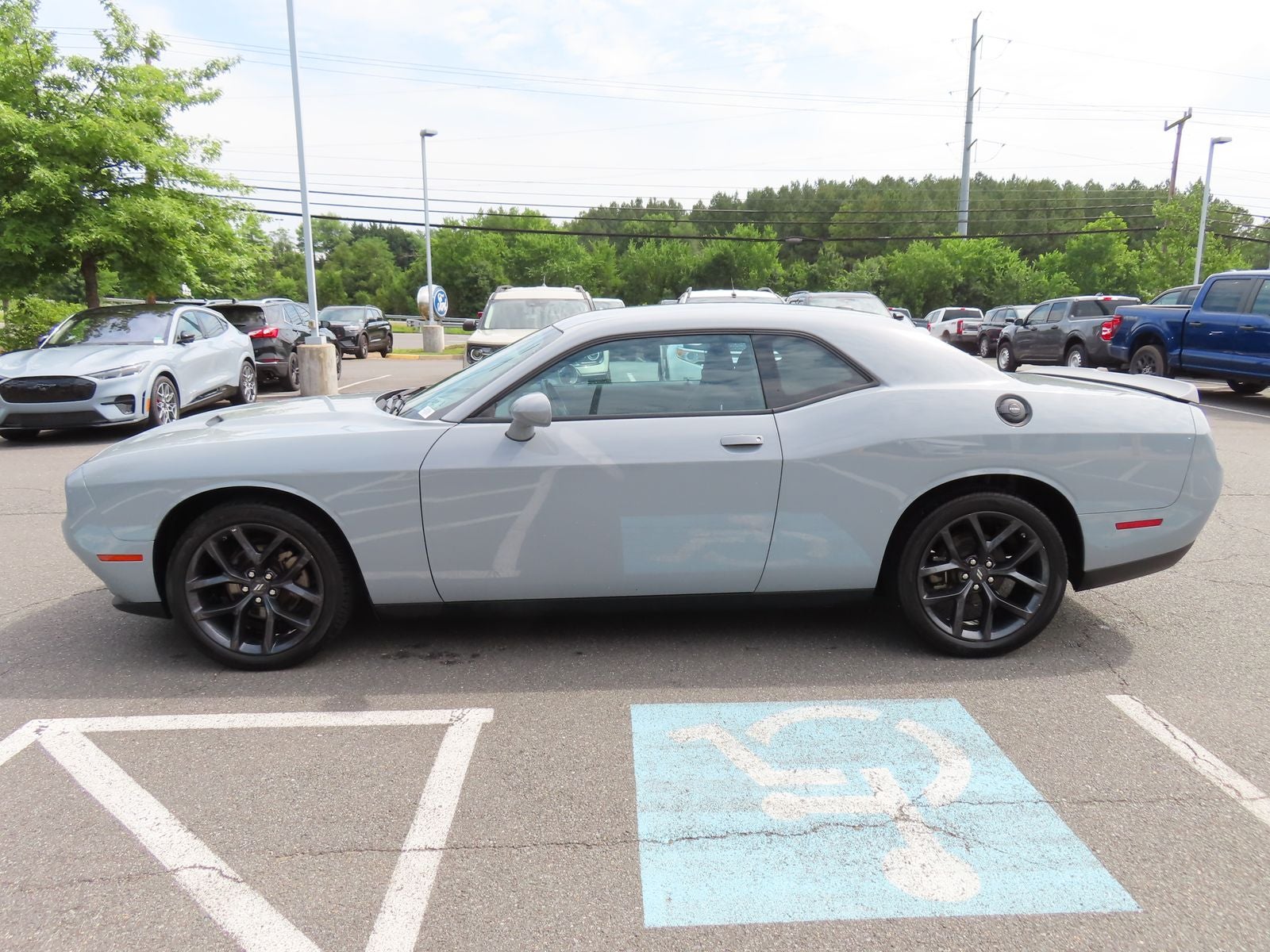 2022 Dodge Challenger SXT