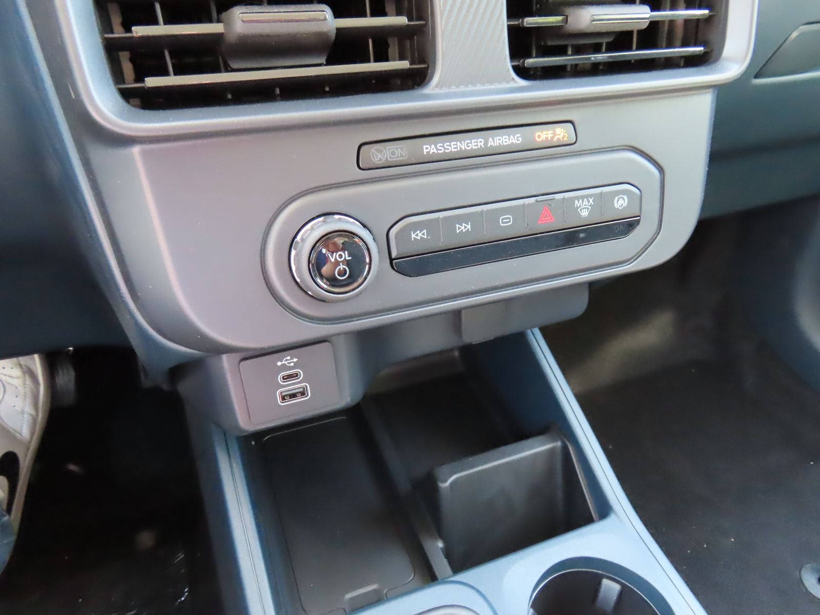 2026 Ford Maverick XL 100A Hybrid