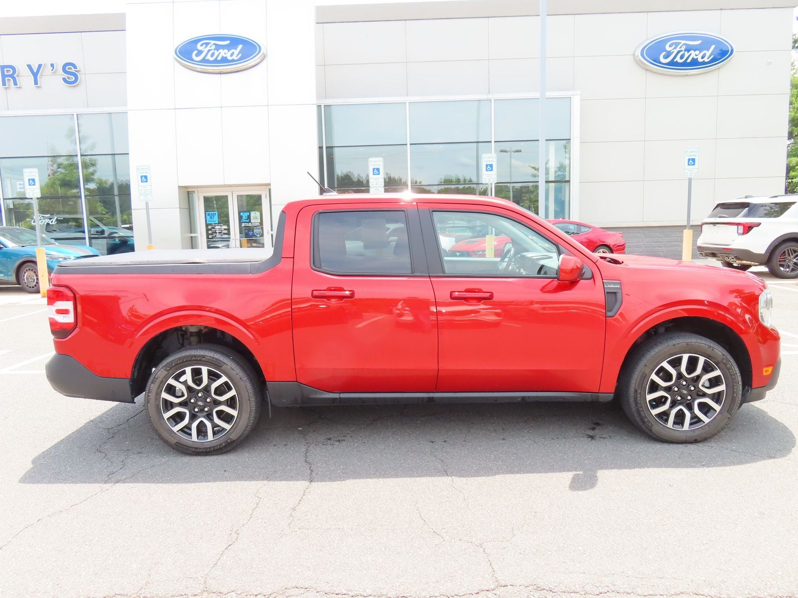 2023 Ford Maverick Lariat