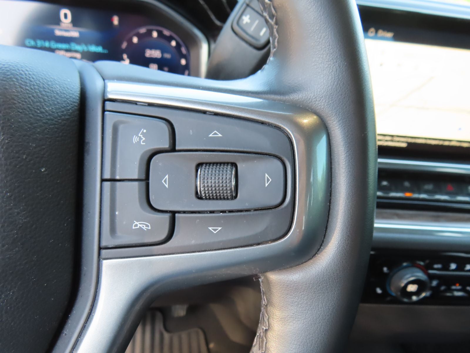 2024 Chevrolet Silverado 1500 LT LT1