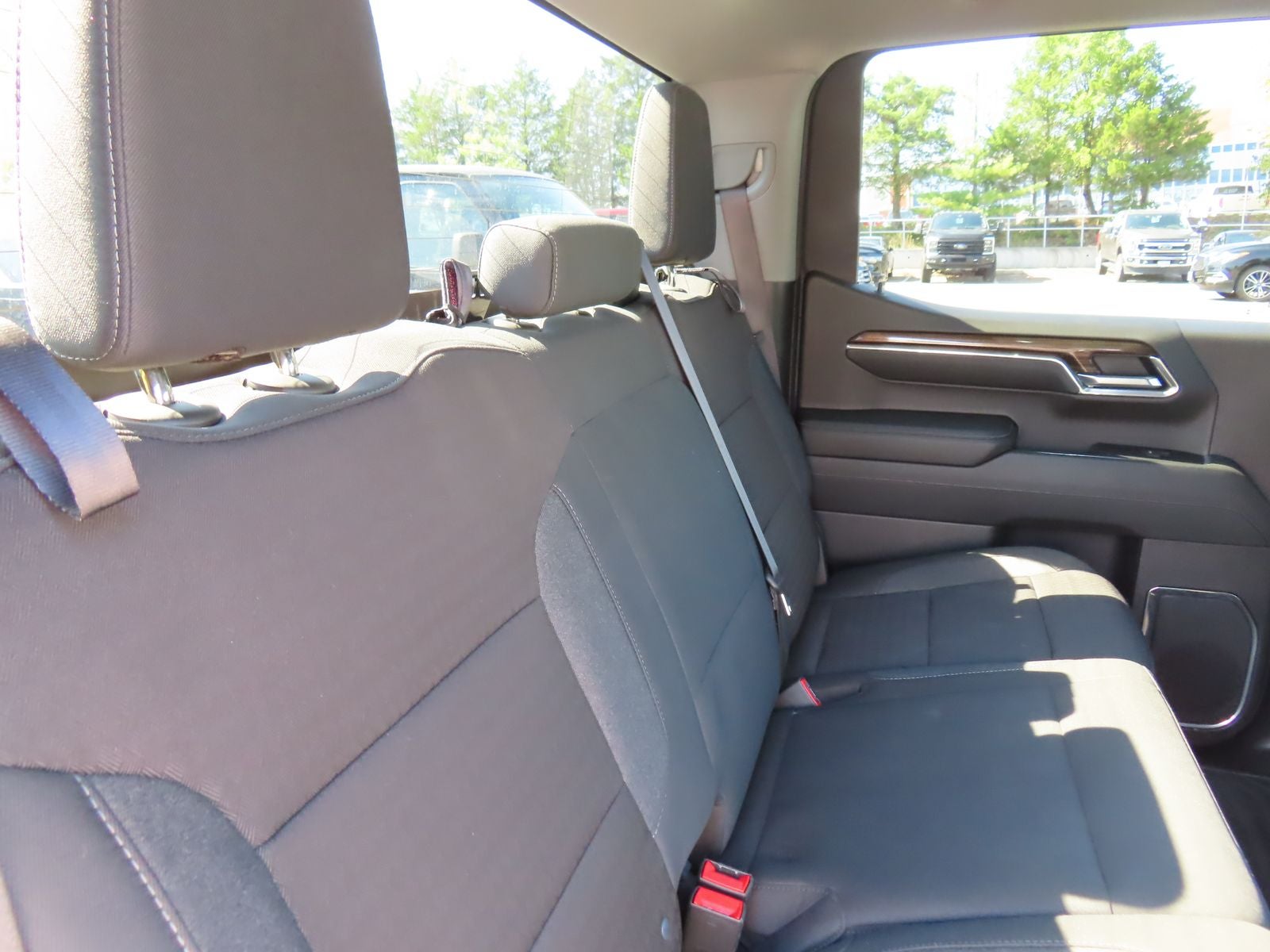2024 Chevrolet Silverado 1500 LT LT1
