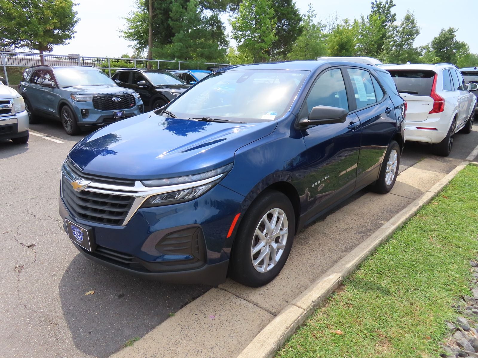 2023 Chevrolet Equinox LS