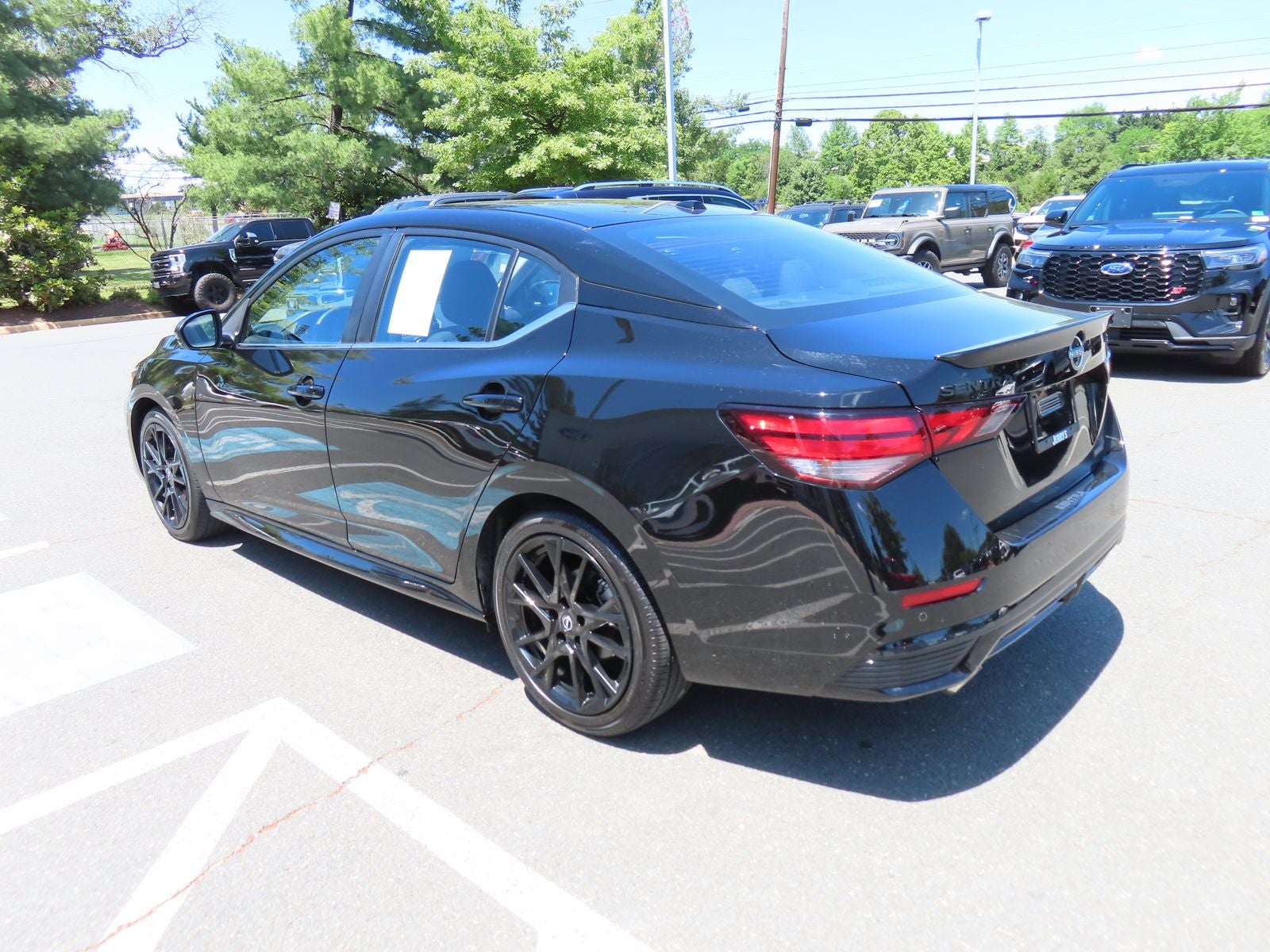 2025 Nissan Sentra SR