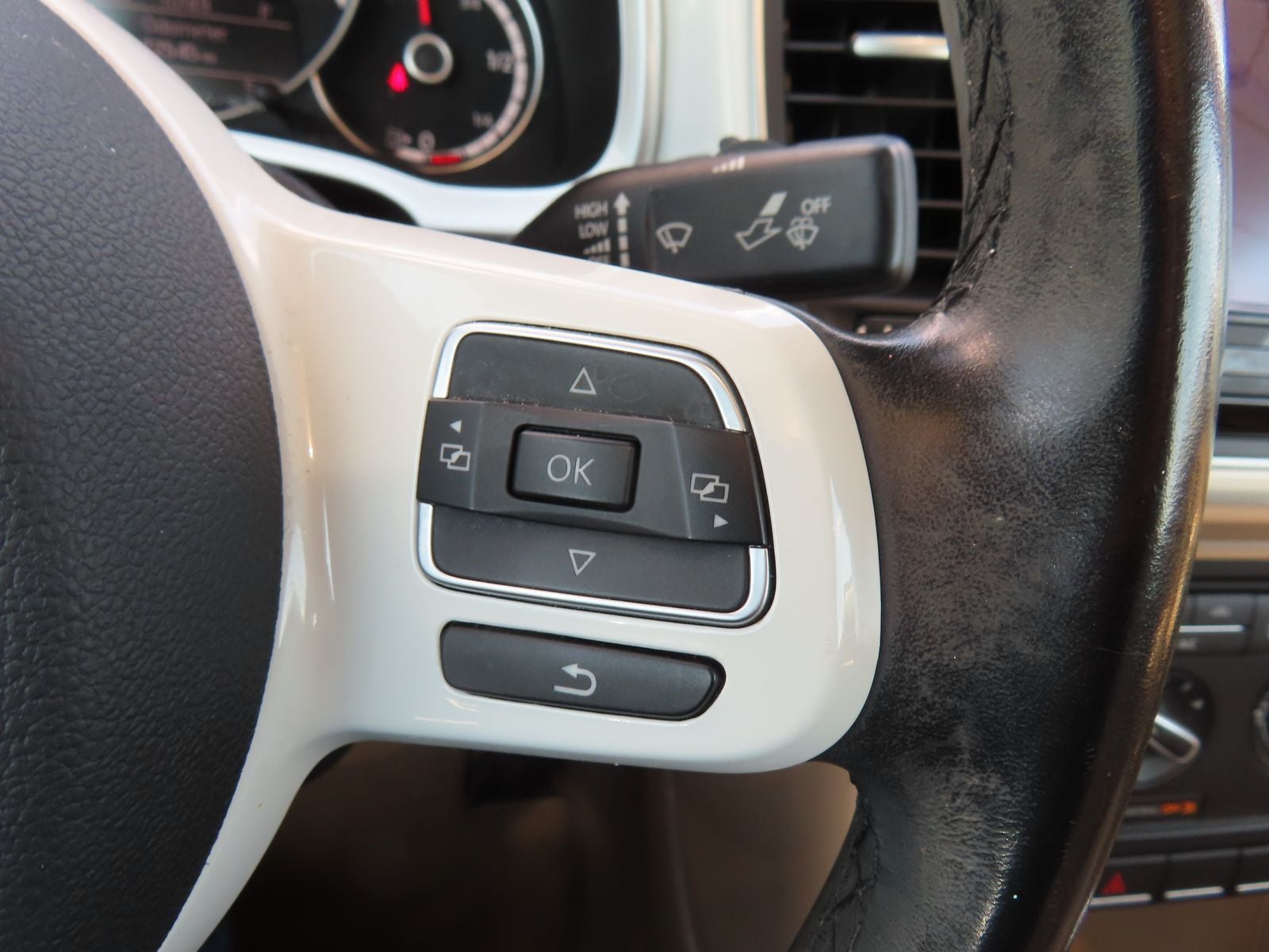 2016 Volkswagen Beetle 1.8T SEL