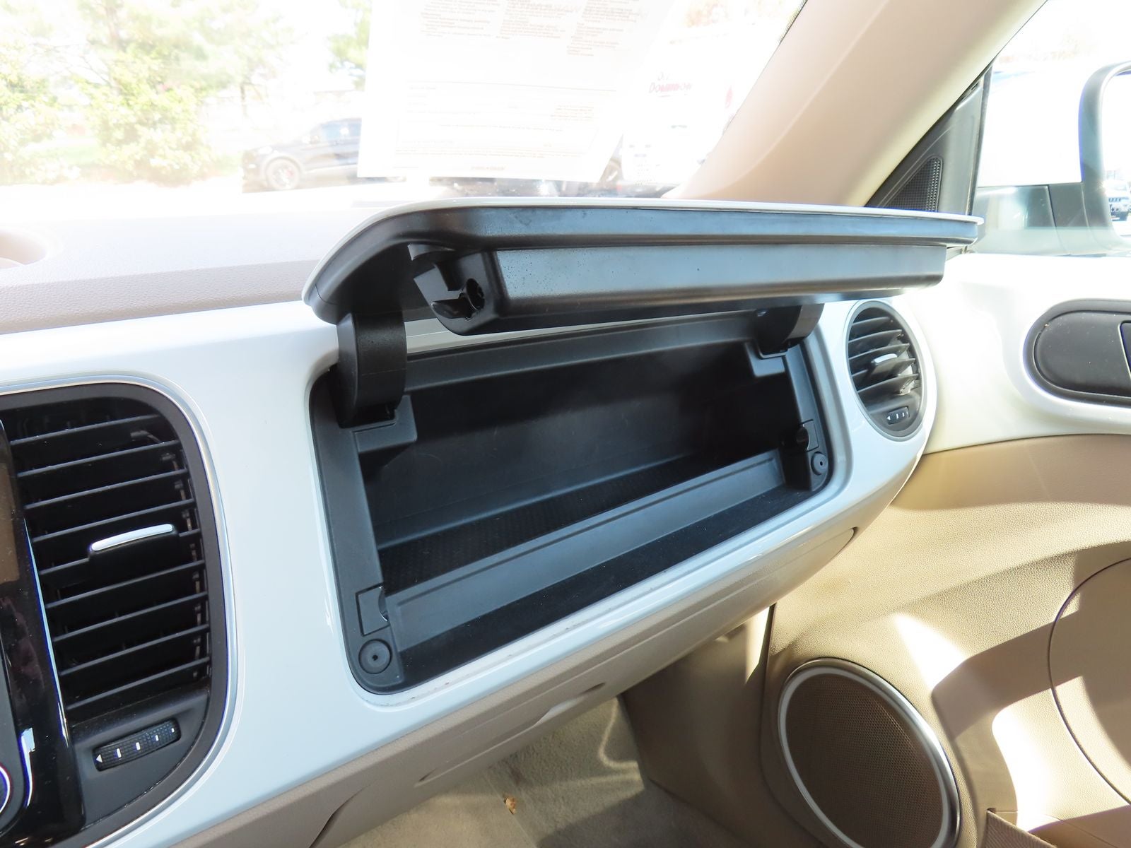 2016 Volkswagen Beetle 1.8T SEL