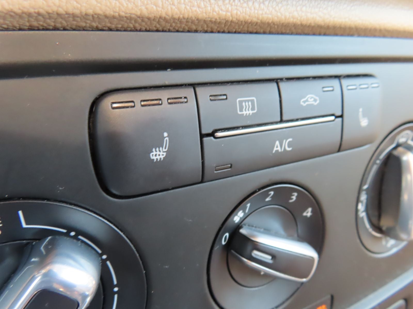 2016 Volkswagen Beetle 1.8T SEL