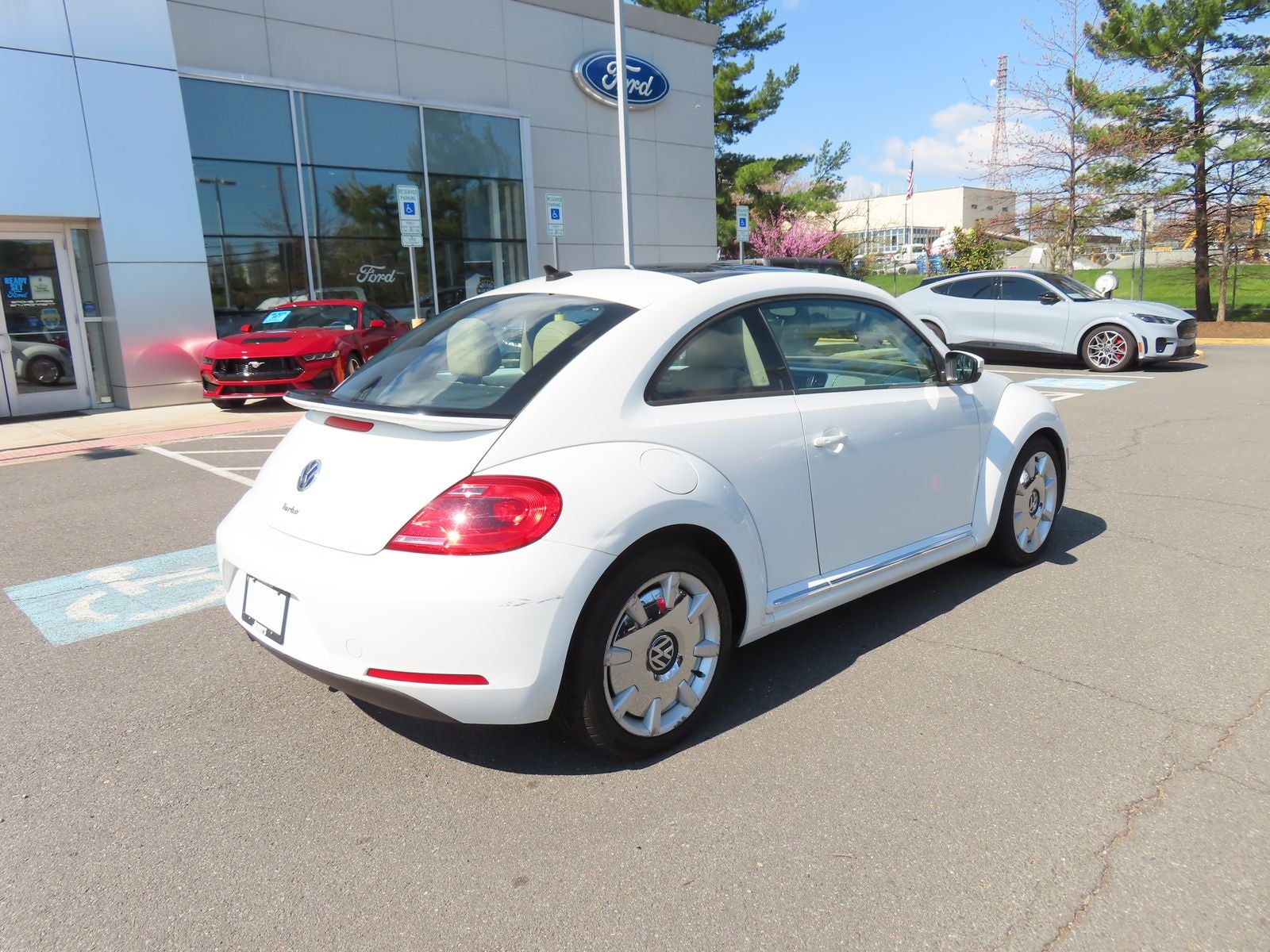 2016 Volkswagen Beetle 1.8T SEL