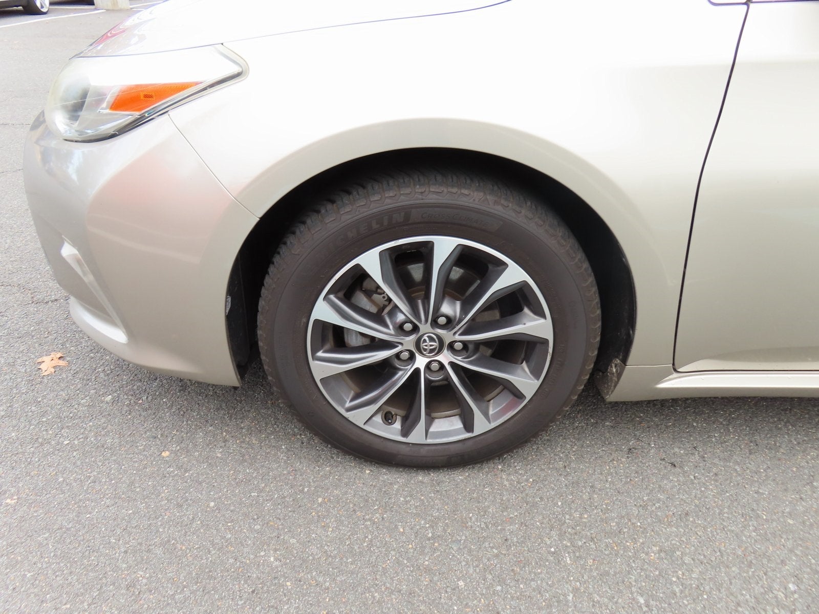 2016 Toyota Avalon XLE Plus