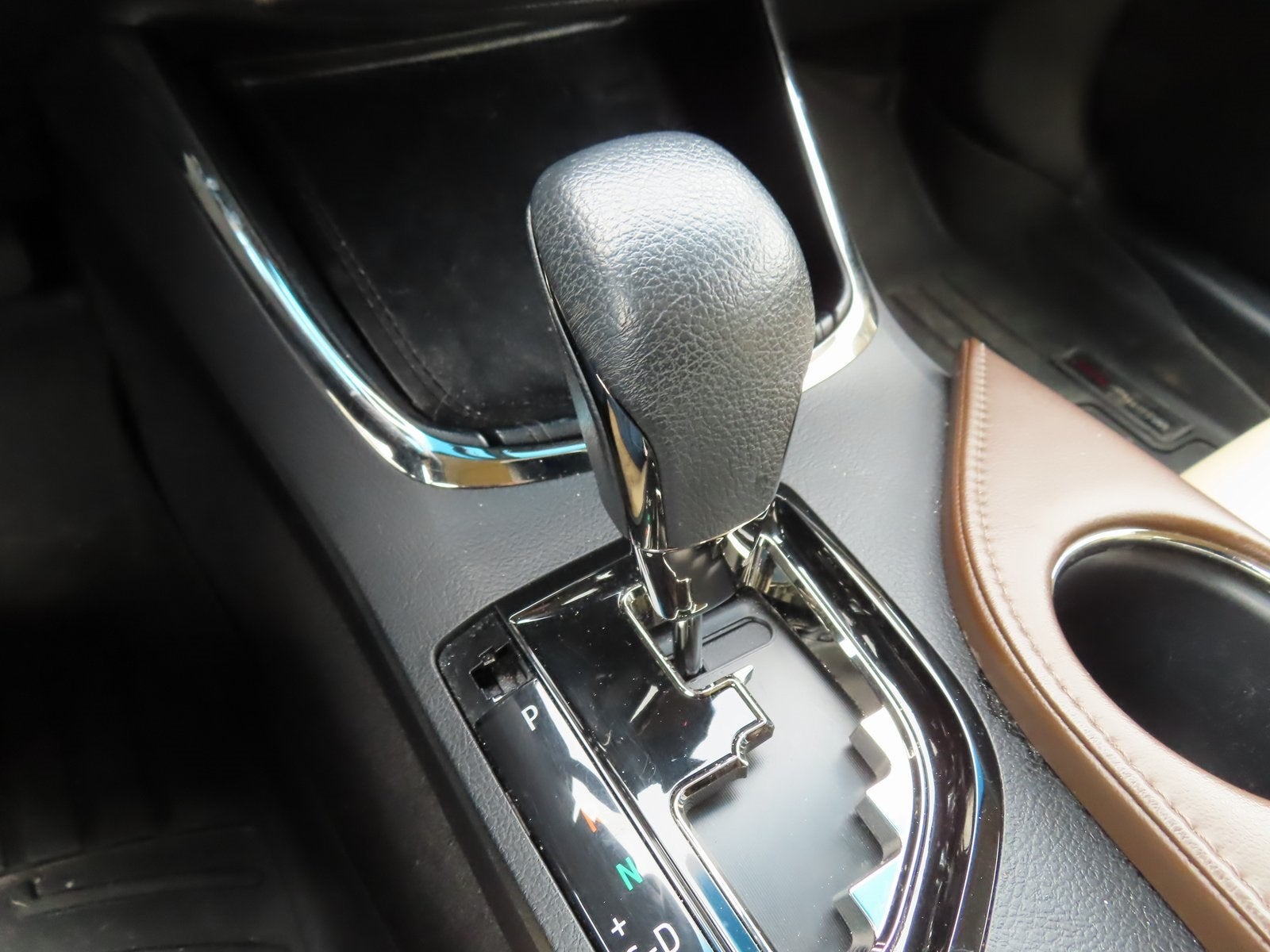 2016 Toyota Avalon XLE Plus