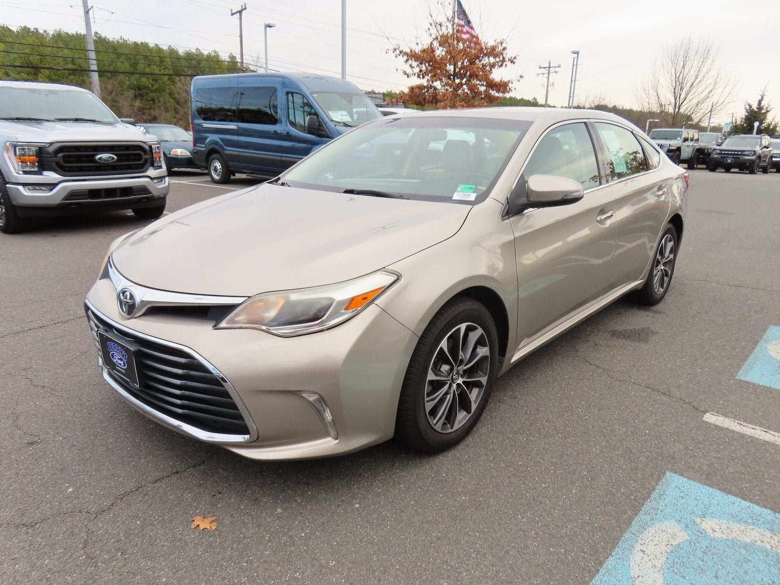 2016 Toyota Avalon XLE Plus