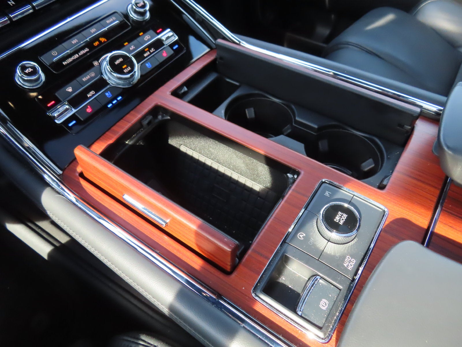 2024 Lincoln Navigator L Reserve