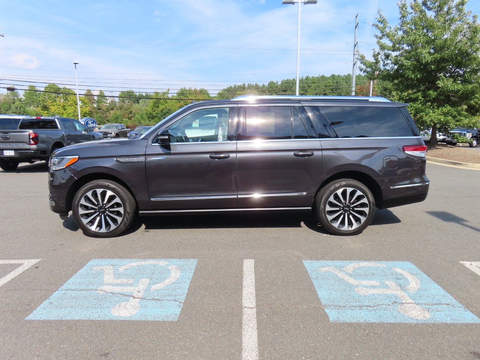 2024 Lincoln Navigator L Reserve