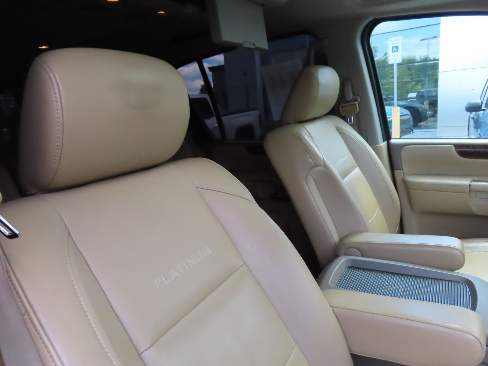 2011 Nissan Armada Platinum