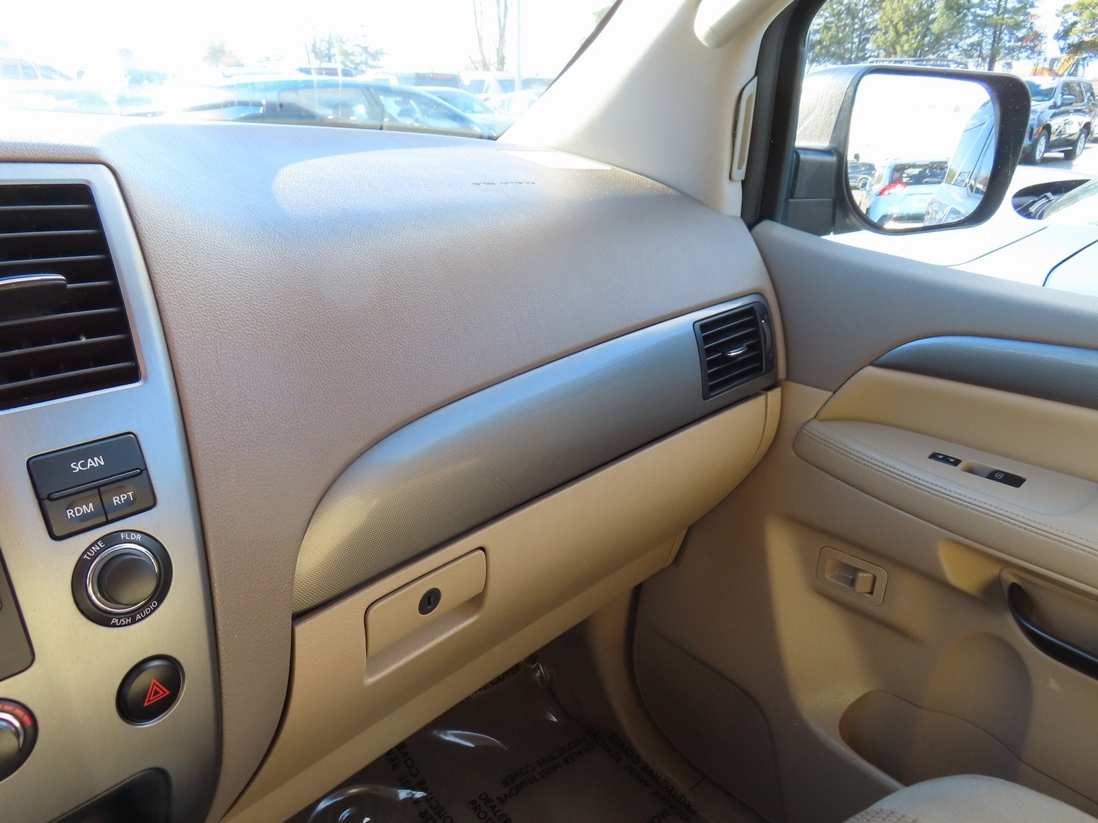 2014 Nissan Armada SV