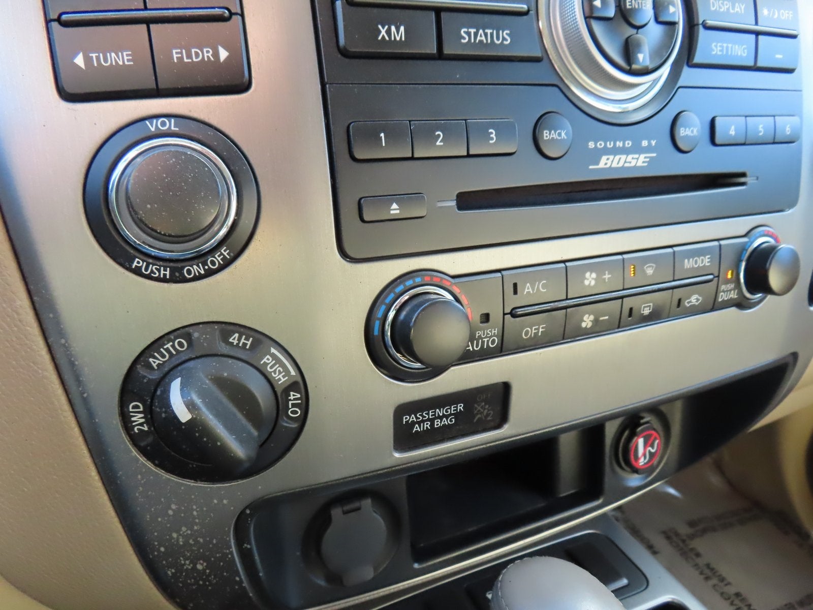 2014 Nissan Armada SV