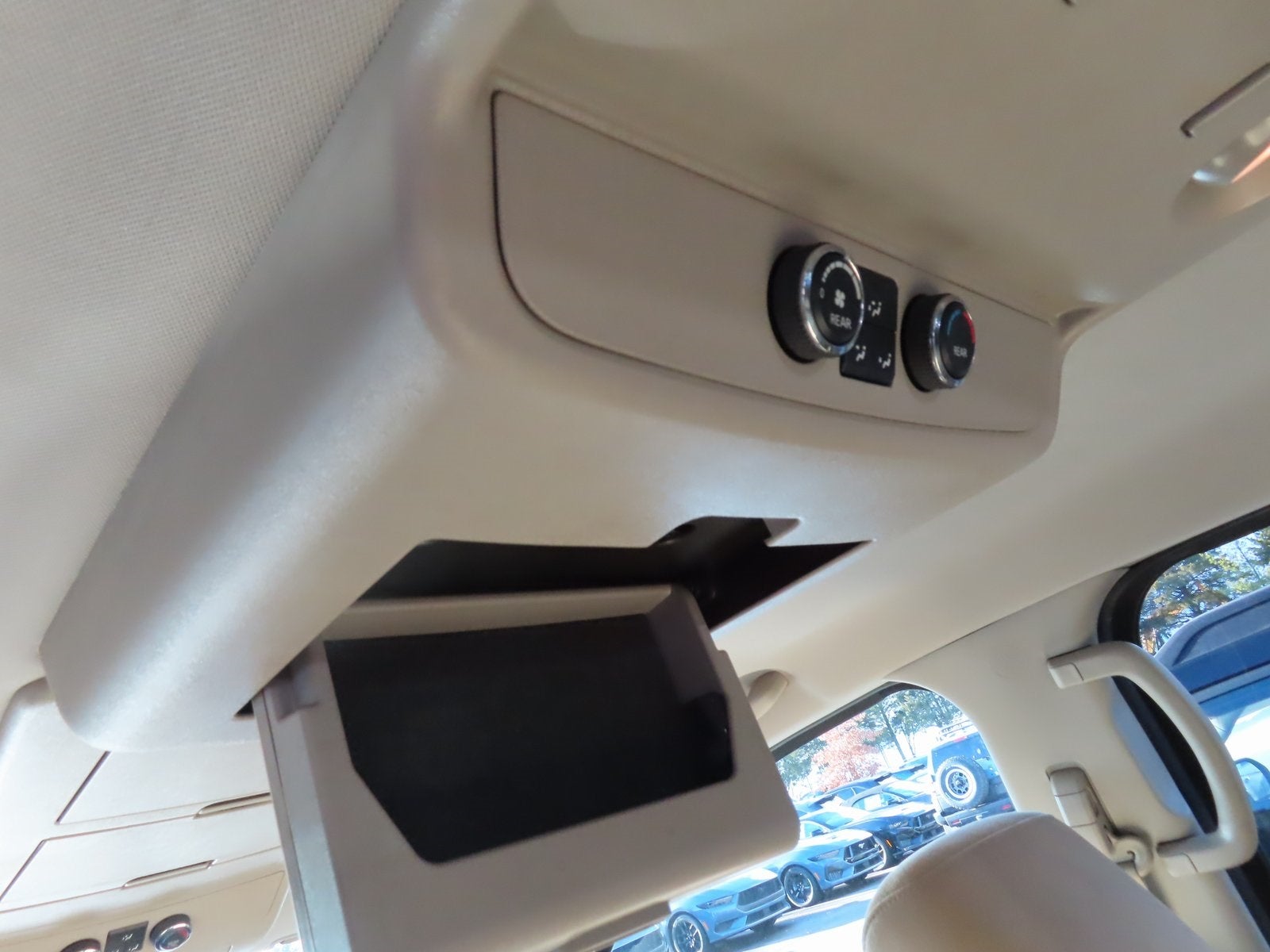 2014 Nissan Armada SV