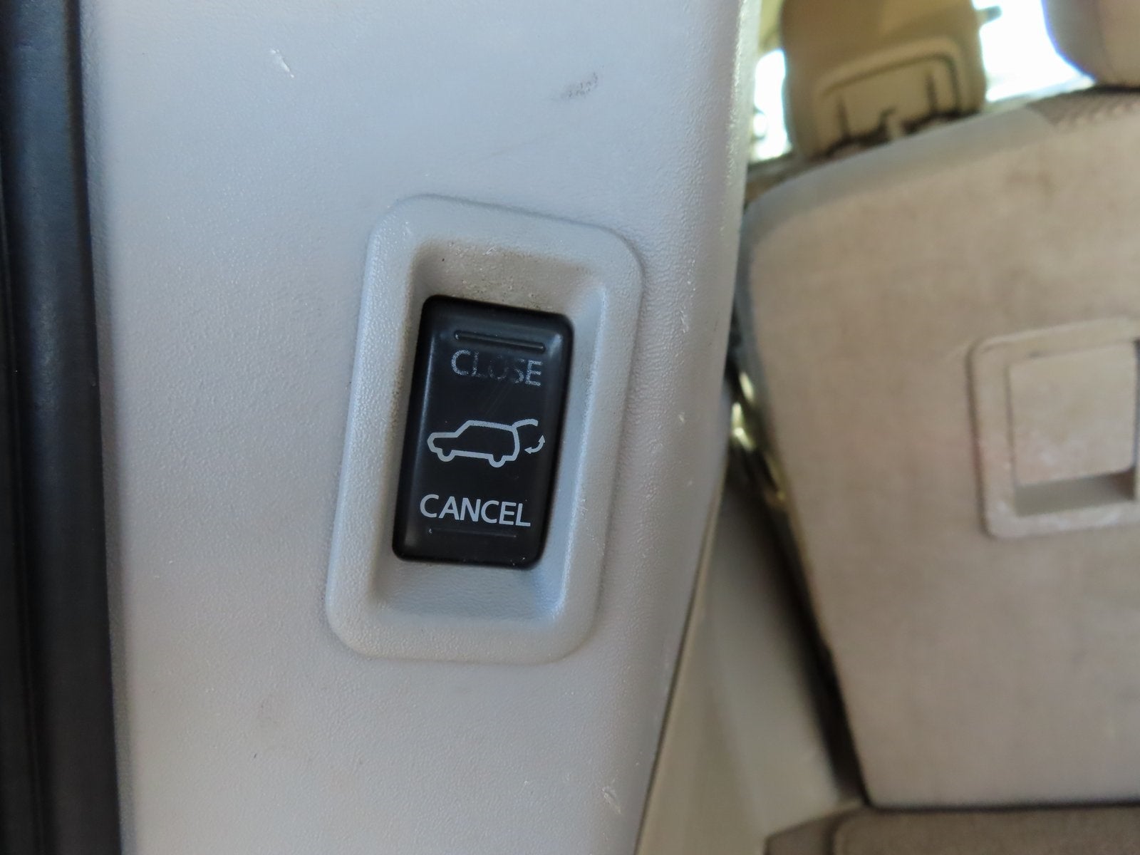 2014 Nissan Armada SV