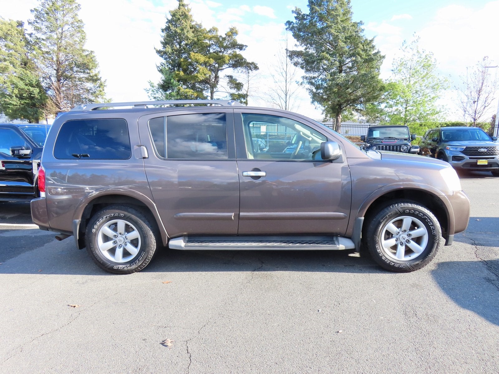 2014 Nissan Armada SV