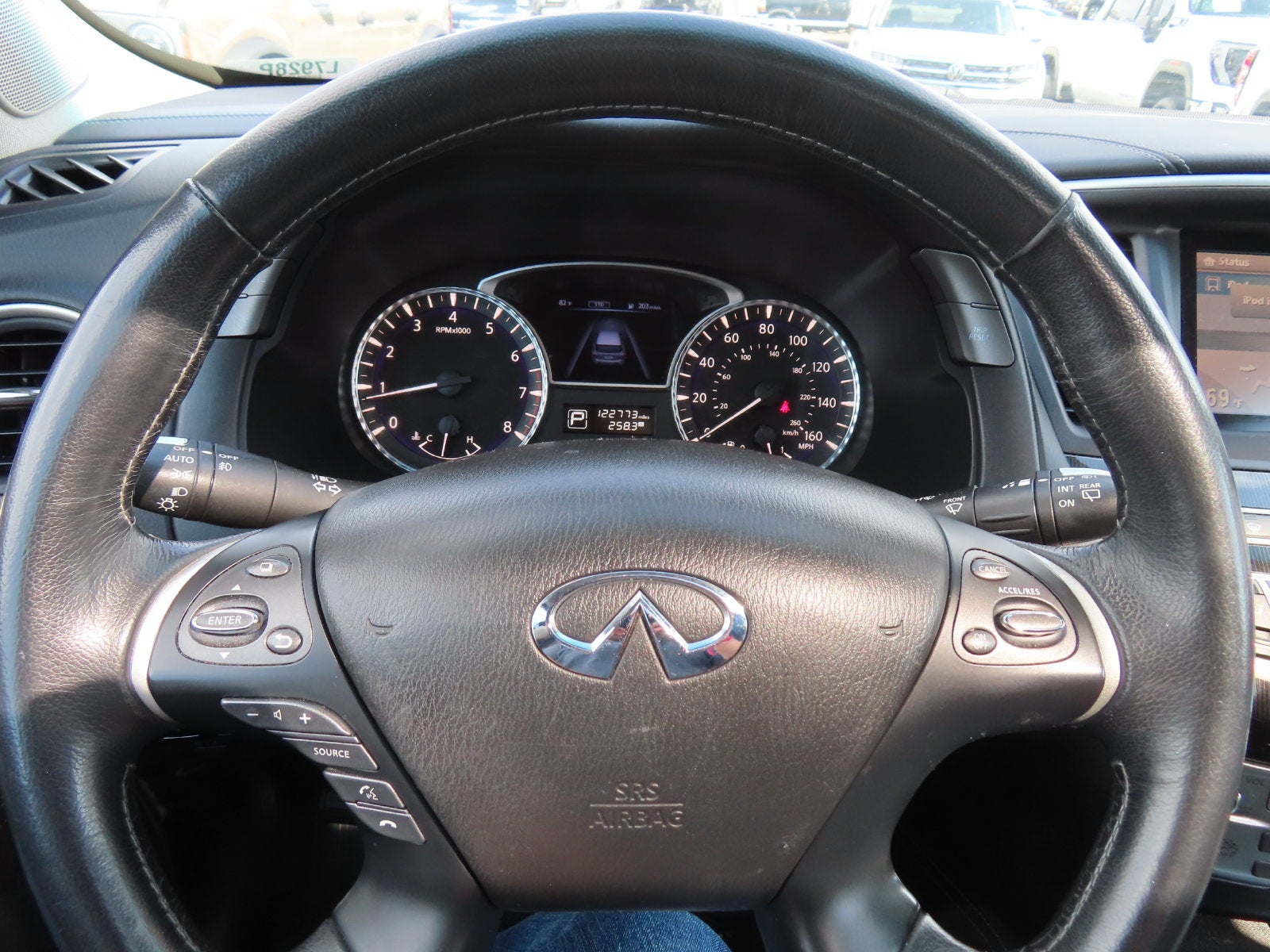 2016 INFINITI QX60 Base