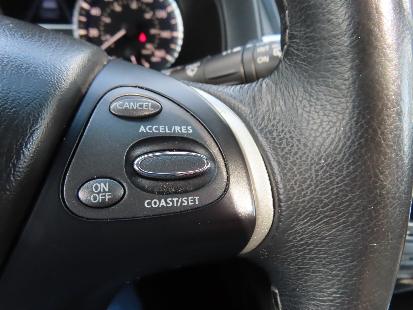 2016 INFINITI QX60 Base