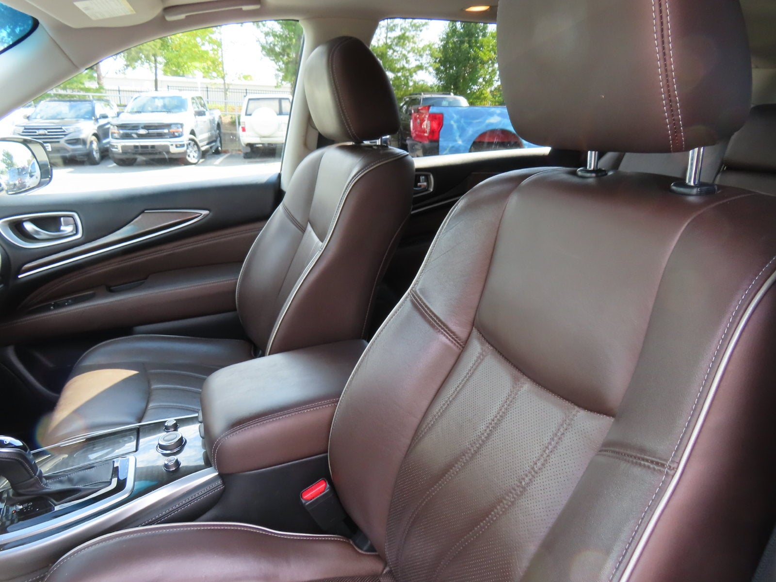 2016 INFINITI QX60 Base