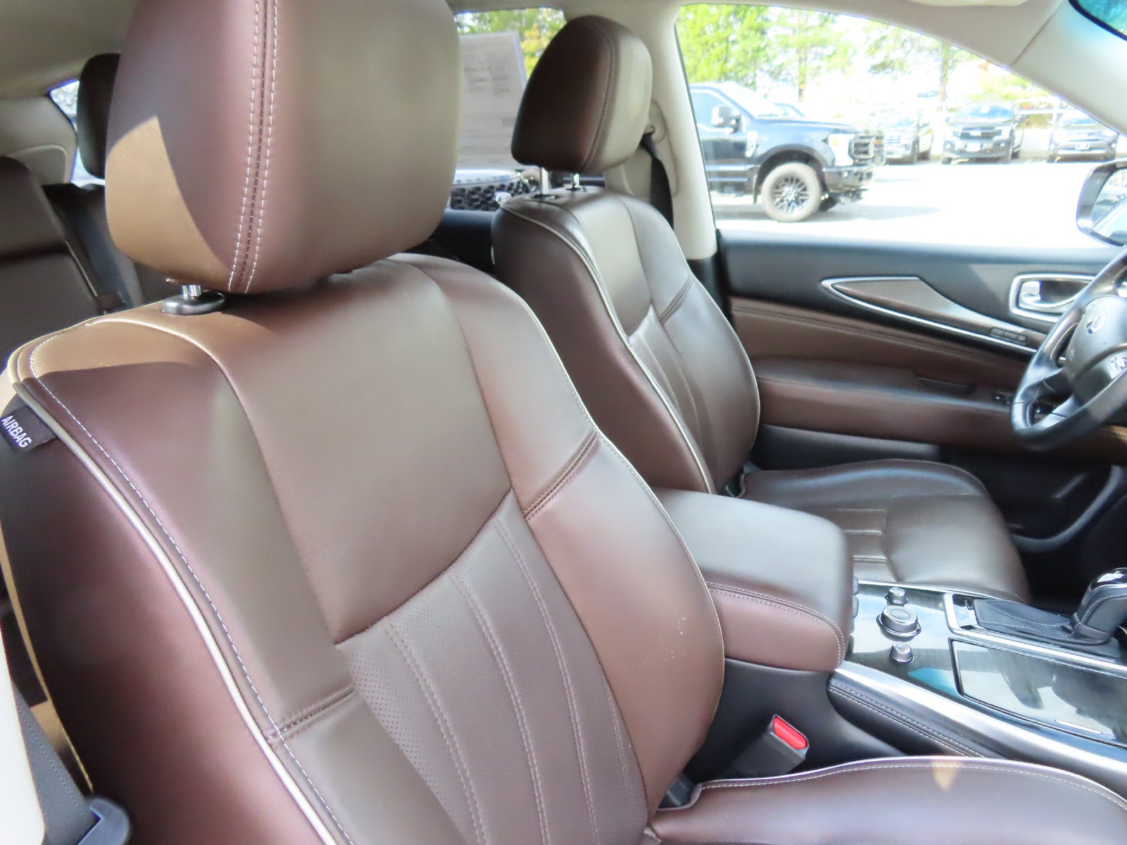 2016 INFINITI QX60 Base