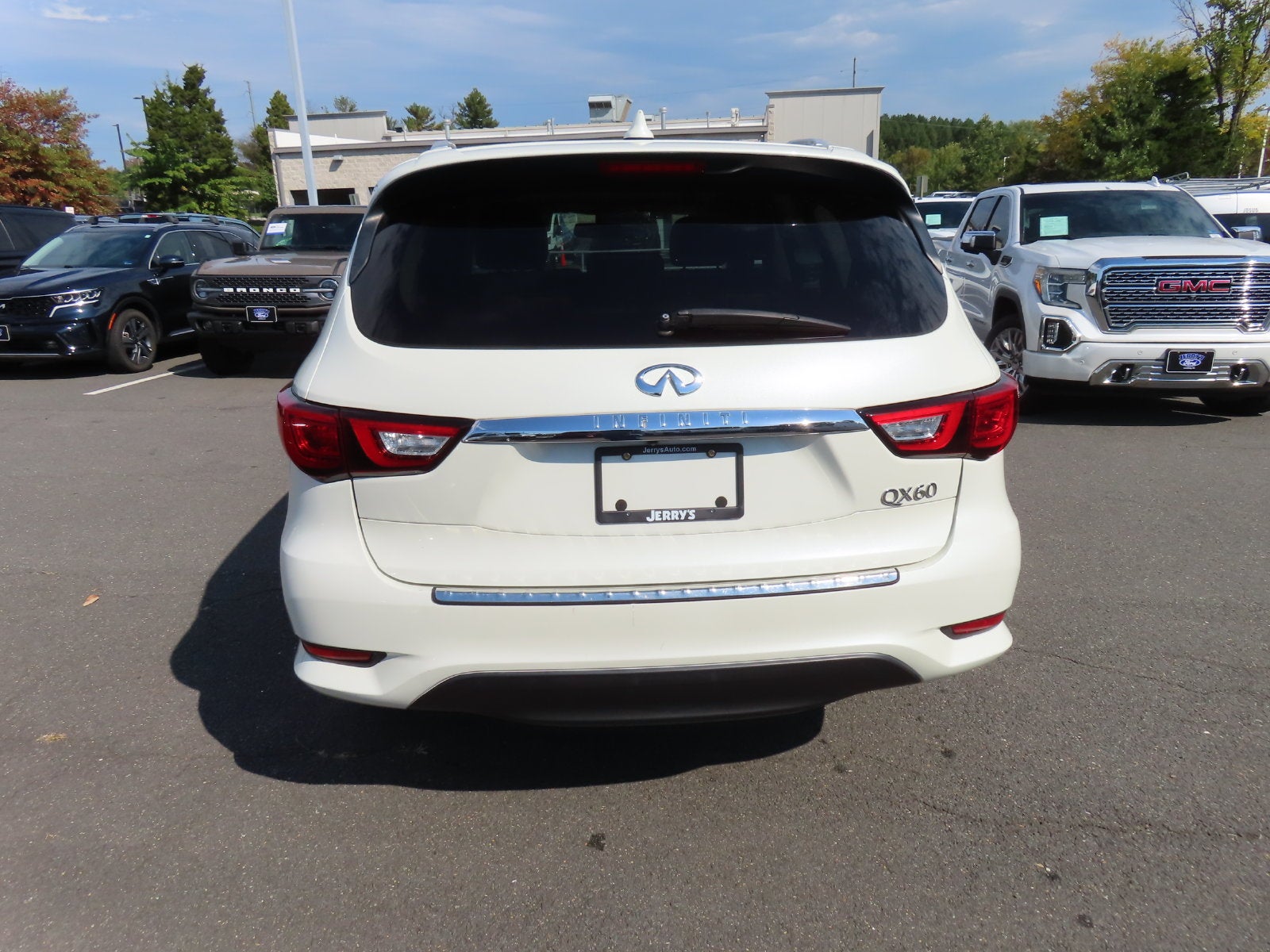 2016 INFINITI QX60 Base