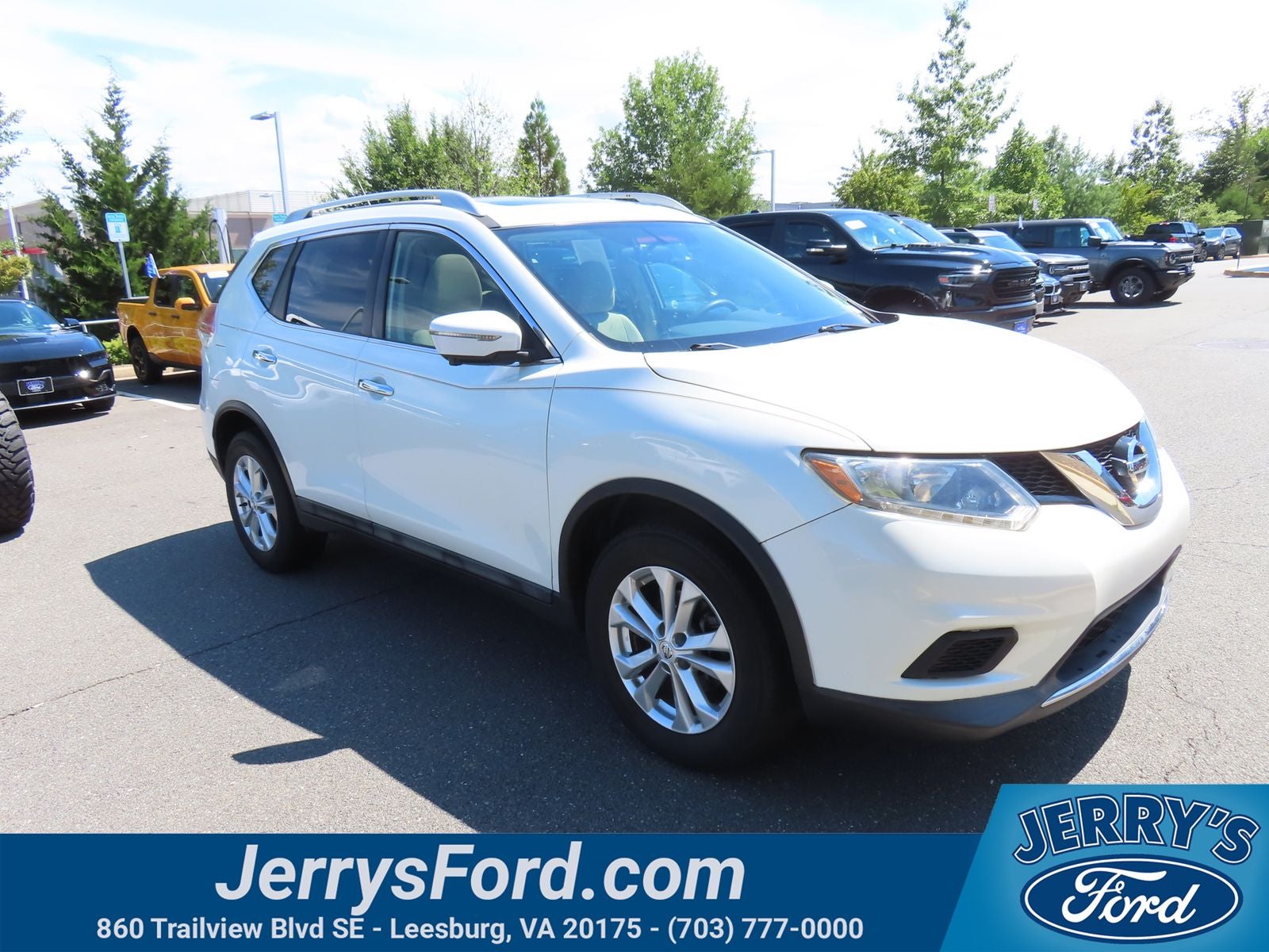 2016 Nissan Rogue SV