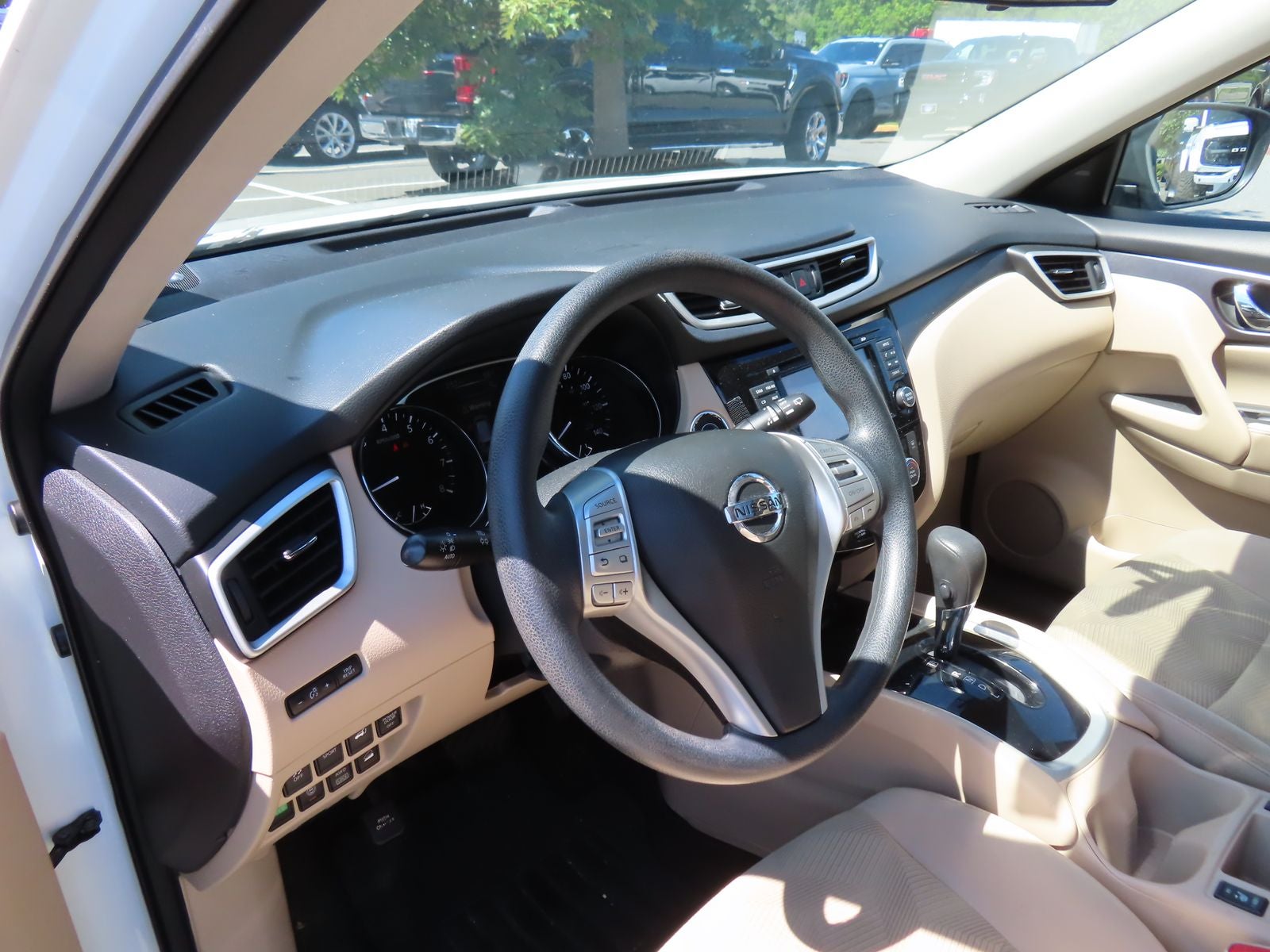2016 Nissan Rogue SV