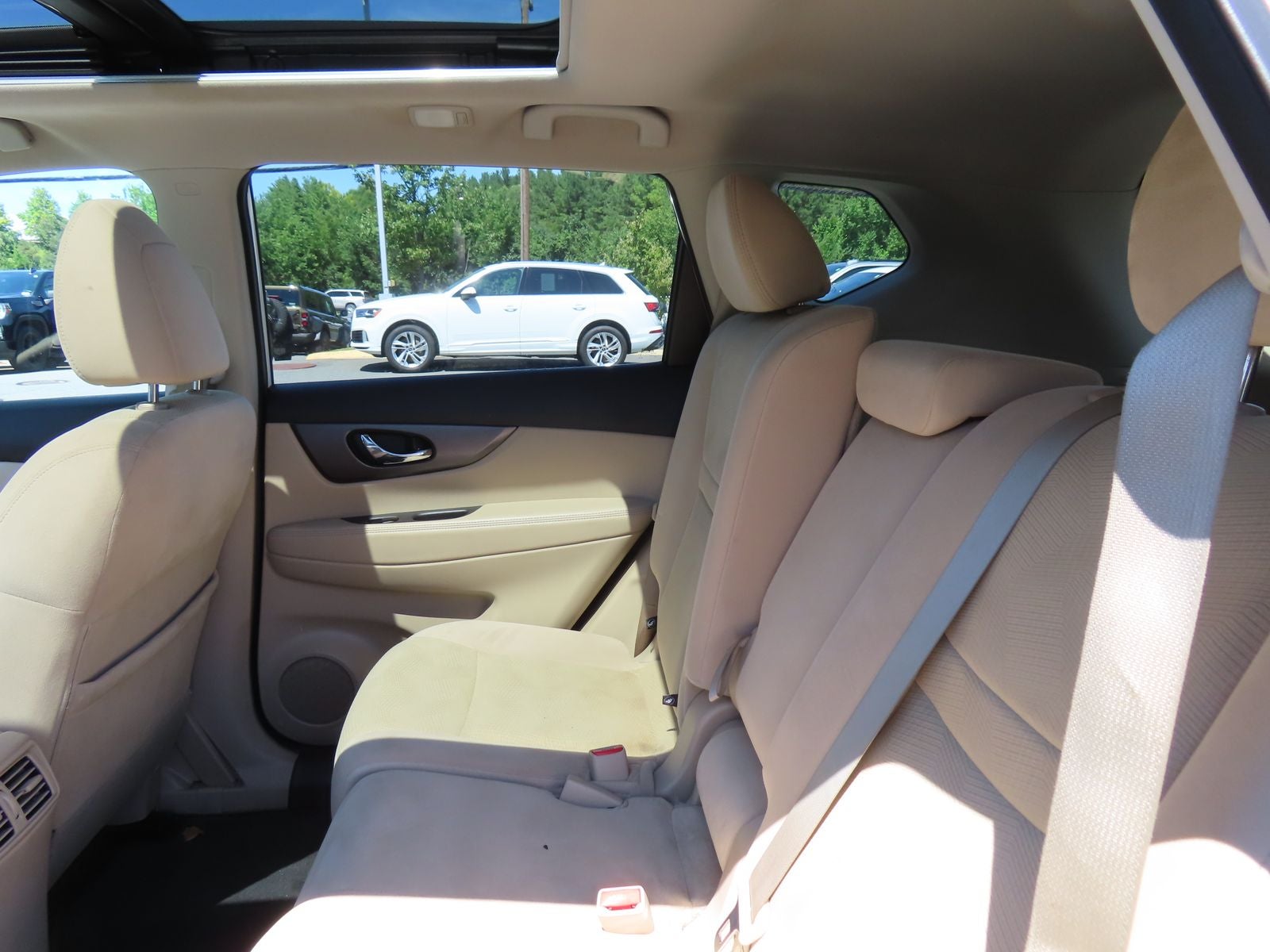 2016 Nissan Rogue SV
