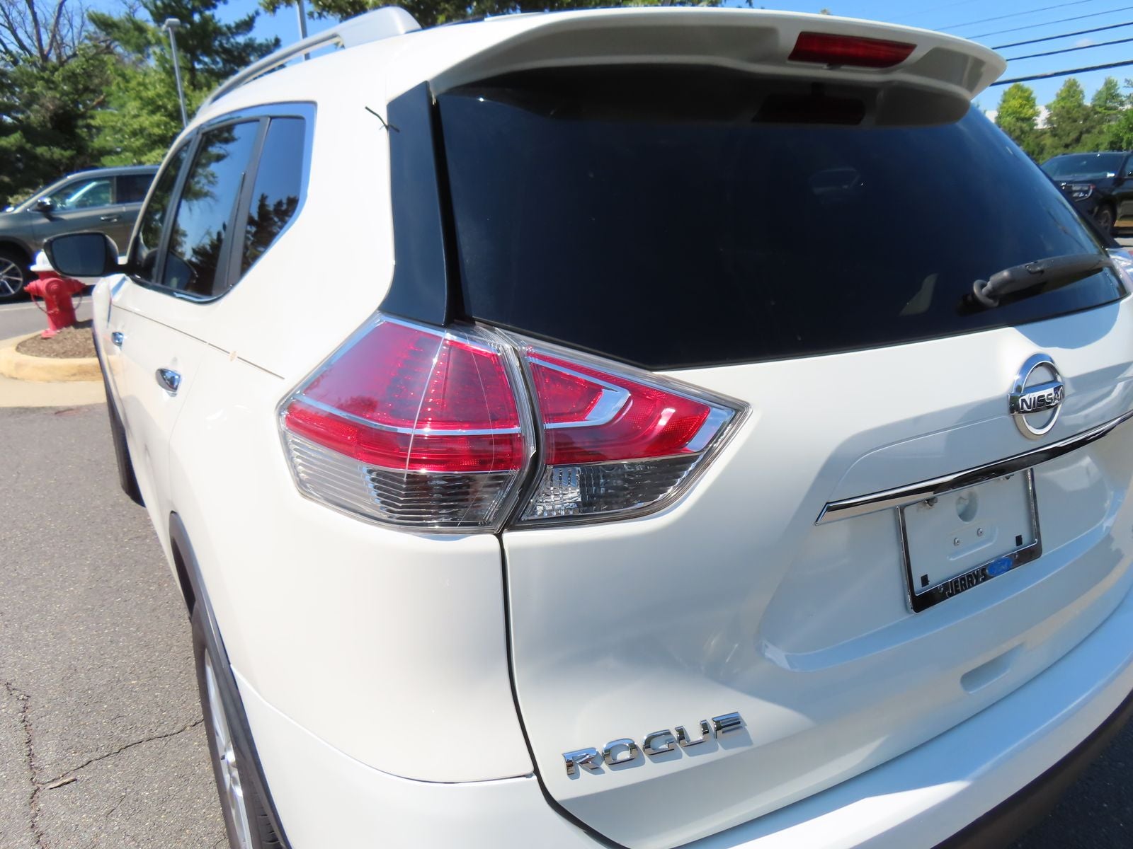 2016 Nissan Rogue SV