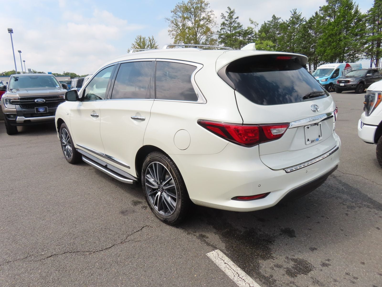 2018 INFINITI QX60 Base